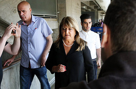 שולה זקן הבוקר בביהמ"ש