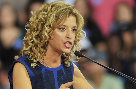 חברת בית הנבחרים דבי ווסרמן שולץ