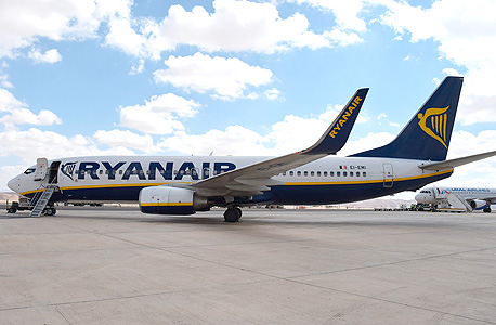 מטוס של חברת התעופה ריינאייר בשדה התעופה בעובדה (ארכיון)