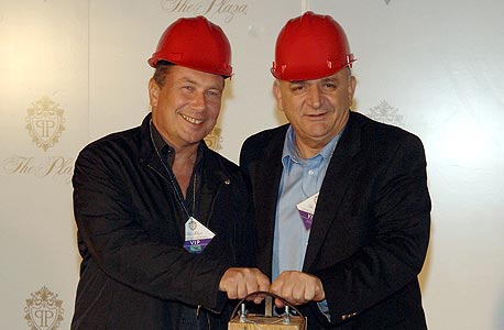 תשובה ודנקנר לוחצים על ההדק בלאס וגאס תשובה ודנקנר לוחצים על ההדק בלאס וגאס