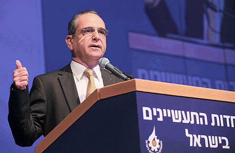 התעשיינים יוזמים: הארכת כהונתו של שרגא ברוש בשנה נוספת