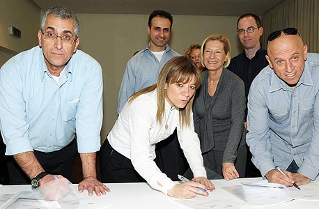 הרשות השנייה העניקה את כתב הזיכיון לערוץ 10