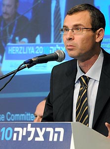 ח"כ לוין. "חוק השקיפות מנסה לקבע את העיקרון שקבוצות הספורט שייכות לאוהדים" ח"כ לוין. "חוק השקיפות מנסה לקבע את העיקרון שקבוצות הספורט שייכות לאוהדים"
