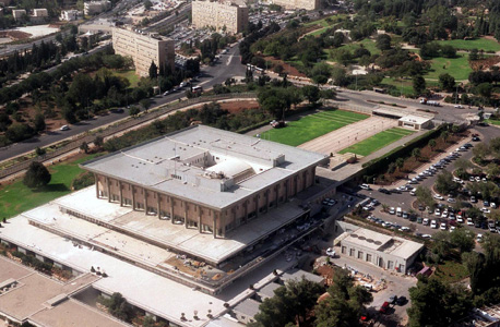 גג הכנסת ייהפך לסולארי