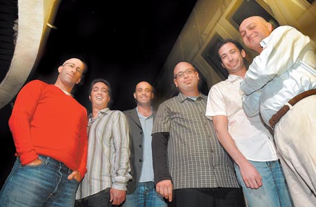 מייסדי החברה נועם זינגר, ניב זינגר, יניב בן אריה, עופר פורט ואסף שטקלר מייסדי החברה נועם זינגר, ניב זינגר, יניב בן אריה, עופר פורט ואסף שטקלר
