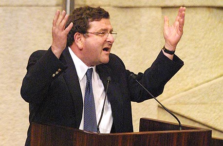 בלעדי ל"כלכליסט": אברהם פורז שב למשכן הכנסת - הפעם כלוביסט