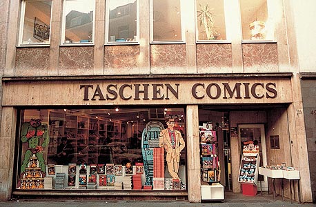 החנות של טאשן בקלן שבגרמניה. הקים אותה בגיל 18 