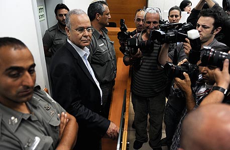 יעקב אפרתי בהארכת המעצר יעקב אפרתי בהארכת המעצר