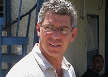 מיטש גולדהאר. נמאס לו מהילטון מיטש גולדהאר. נמאס לו מהילטון