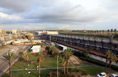מתקן התפלה בחדרה. התפלה לא מונעת את הזיהום המתמשך במקורות המים מתקן התפלה בחדרה. התפלה לא מונעת את הזיהום המתמשך במקורות המים