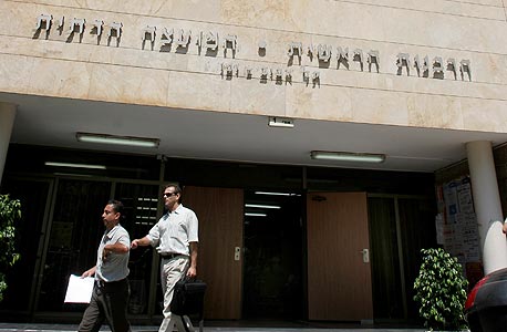 בניין הרבנות בתל אביב. המוסד היחידי שבו אישה לא יכולה להפוך למנכ"לית בניין הרבנות בתל אביב. המוסד היחידי שבו אישה לא יכולה להפוך למנכ"לית