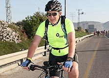 דיבידנדים: מה עשתה שרי אריסון בילדותה עם דמי הכיס שקיבלה?
