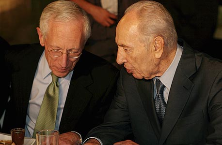 שמעון פרס וסטנלי פישר שמעון פרס וסטנלי פישר