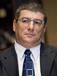 מנכ"ל אל על אליעזר שקדי. "אנשים נבונים לא ייקחו לעצמם כסף בלי סוף" מנכ"ל אל על אליעזר שקדי. "אנשים נבונים לא ייקחו לעצמם כסף בלי סוף"