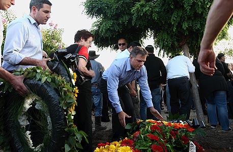 יותר מ-1,000 איש השתתפו בהלווית דני ברק