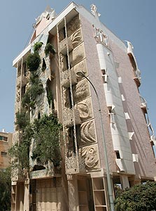 הבית המשוגע, לא בהשפעת גאודי הבית המשוגע, לא בהשפעת גאודי
