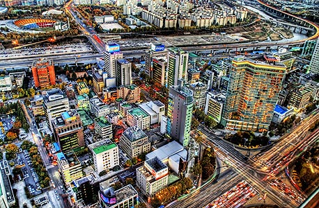 סיאול, עיר הבירה של דרום קוריאה, היא אחת הערים הטכנולוגיות בעולם. לקוריאנים זה ממש לא מספיק סיאול, עיר הבירה של דרום קוריאה, היא אחת הערים הטכנולוגיות בעולם. לקוריאנים זה ממש לא מספיק