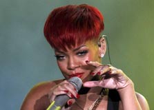 קליפ משותף עם ריהאנה. פרובקציה היא דרך טובה למכור אלבומים, צילום: אי פי אי