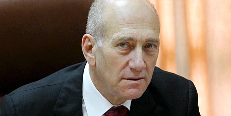 חוזר לעיסוקיו: אולמרט דורש מביהמ"ש שלא להמשיך לגבות עדות מוקדמת מטלנסקי