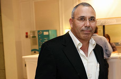 מנכ"ל בזן לשעבר פנחס בוכריס מנכ"ל בזן לשעבר פנחס בוכריס