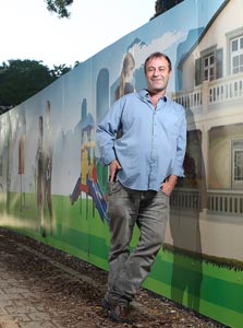 ביבי על רקע פרויקט מגדלי שרונה בת"א ביבי על רקע פרויקט מגדלי שרונה בת"א