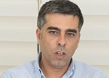יוסי לובטון יוסי לובטון