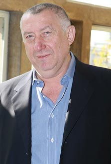 שמועות נשיא רוסיה פוטין החליט לחסל את כל האוליגרכים הרוסים שחיים ברוסיה ומחוץ לרוסיה YE0700079_h