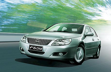מכונית BYD. הגרסה החשמלית משרתת בצי המוניות מכונית BYD. הגרסה החשמלית משרתת בצי המוניות