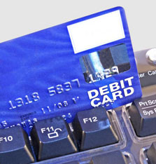 הנפגעים: אתרי בנקים וחברות כרטיסי אשראי