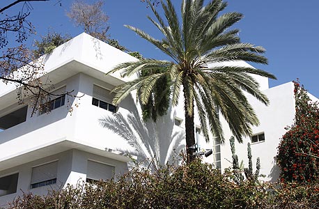 דיבידנדים: נועם גוטסמן מוכר את ביתו בתל אביב
