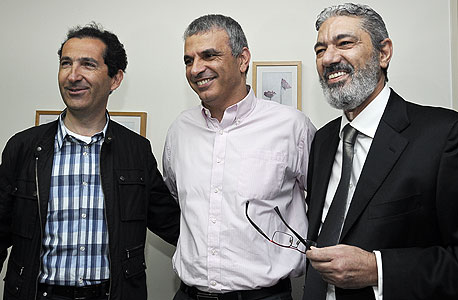 השר כחלון, פטריק דרהי ןחזי בצלאל (משמאל) השר כחלון, פטריק דרהי ןחזי בצלאל (משמאל)