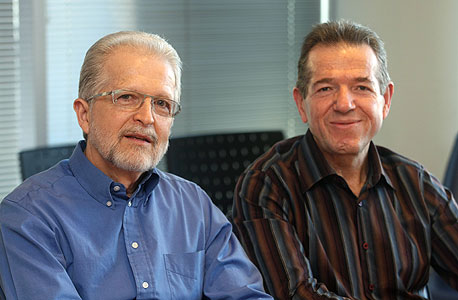 לב (מימין) ושילוני, יו"רים באנליסט. הקרן הוקמה כ"חניית ביניים" במשבר, צילום: אוראל כהן