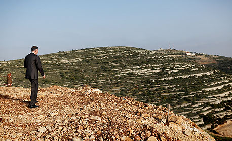 מסרי. אני לא חושב ומתנהג כמו הפלסטיני הממוצע, אבל הלב והנפש שלי פלסטיניים" מסרי. אני לא חושב ומתנהג כמו הפלסטיני הממוצע, אבל הלב והנפש שלי פלסטיניים"