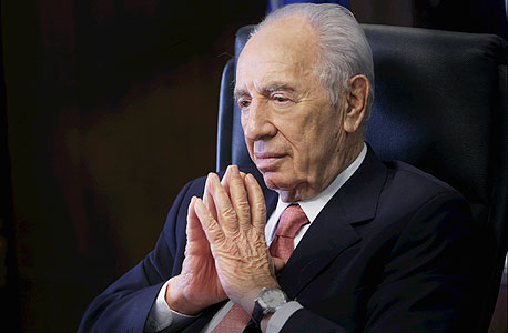 נשיא המדינה פרס עבר בהצלחה ניתוח בבטנו