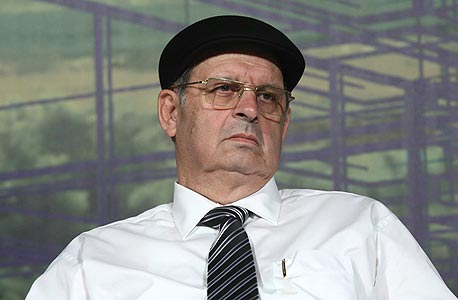 אברהם קוזניצקי מנכ"ל חברת מנרב אברהם קוזניצקי מנכ"ל חברת מנרב