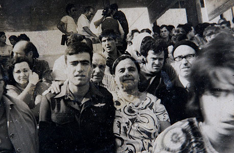 1973. יום טוב סמיה ואימו ר'אליה בביקור הורים בקורס צוערים בבה"ד 1 1973. יום טוב סמיה ואימו ר'אליה בביקור הורים בקורס צוערים בבה"ד 1