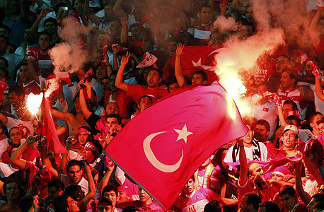 אוהדי נבחרת טורקיה. משבר קהל, צילום: רויטרס