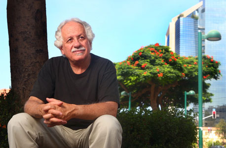 שחורי. "כאנשי קולנוע אנחנו תמיד מספרים את הסיפור שלנו לאנשים רבים כדי לגייס השקעה" שחורי. "כאנשי קולנוע אנחנו תמיד מספרים את הסיפור שלנו לאנשים רבים כדי לגייס השקעה"