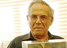 סטף ורטהיימר. ניסה לשכנע שהמפעל יוקם בישראל סטף ורטהיימר. ניסה לשכנע שהמפעל יוקם בישראל