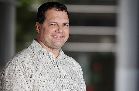 "חצי מהשוק היה בשורט על טבע"