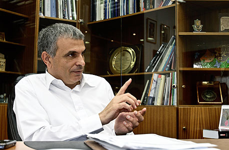 משה כחלון, שר התקשורת והרווחה משה כחלון, שר התקשורת והרווחה