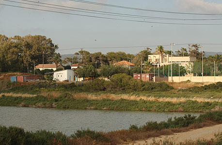 וינשטיין מבטל שינוי ייעוד הקרקעות בעתלית ובאילת