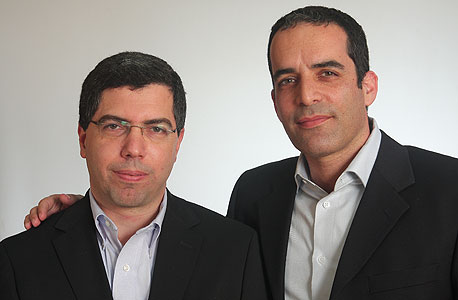 אריק קליינשטיין (מימין) וקובי סמבורסקי אריק קליינשטיין (מימין) וקובי סמבורסקי