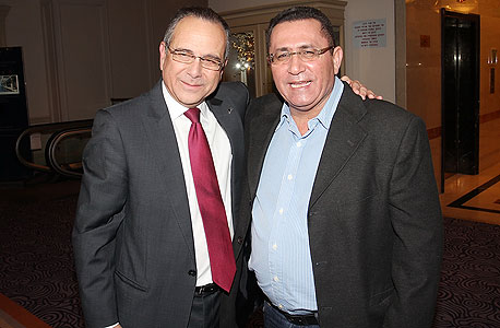 עופר עיני (מימין) ושרגא ברוש עופר עיני (מימין) ושרגא ברוש