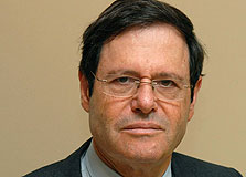 עו"ד עופר טויסטר. "האם נכון לשמור על האופי של העיר על חשבון הביטחון של התושבים?" עו"ד עופר טויסטר. "האם נכון לשמור על האופי של העיר על חשבון הביטחון של התושבים?"