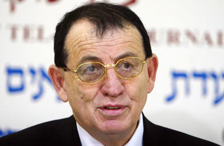 הסכם ההעסקה בדיסקונט יחכה למנכ"ל החדש