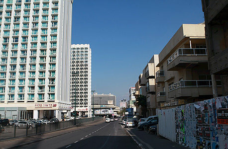 רחוב הירקון בתל אביב. "דירה ברחוב מניבה כ-5,000 דולר בחודש" רחוב הירקון בתל אביב. "דירה ברחוב מניבה כ-5,000 דולר בחודש"
