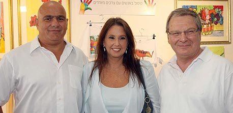 שרי אריסון ודני דנקנר שרי אריסון ודני דנקנר