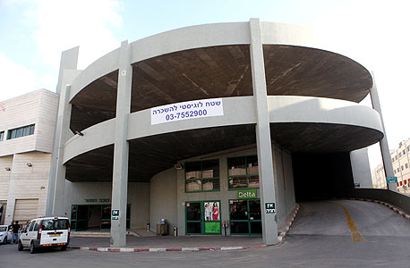 דלתא מעדיפה את המנהלים הזרים על פני המקומיים