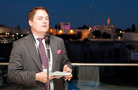 ד"ר טום פאלמר. "אנחנו צריכים להתגאות באנשי עסקים. עסקים ישרים הם דבר אצילי" ד"ר טום פאלמר. "אנחנו צריכים להתגאות באנשי עסקים. עסקים ישרים הם דבר אצילי"